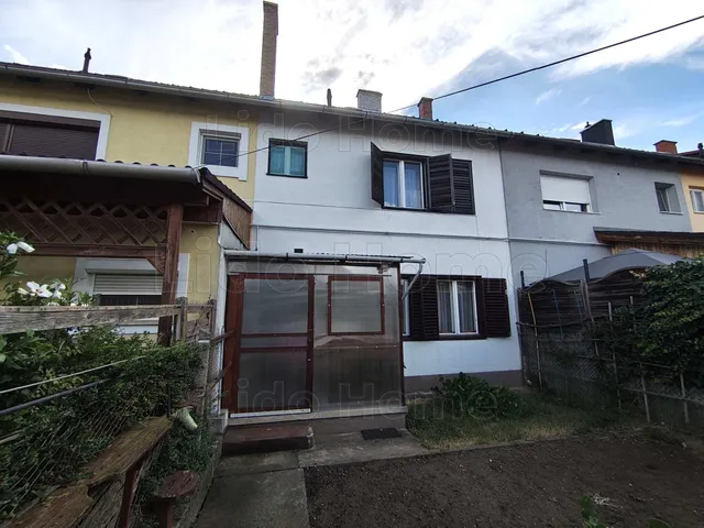 Eladó ház Veszprém, Cholnokyváros 102 nm