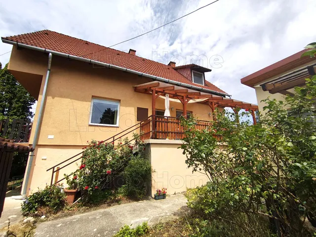 Eladó ház Balatonfűzfő 145 nm