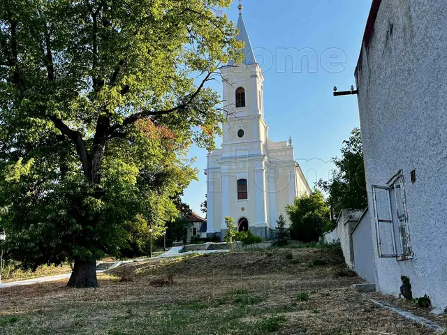 Eladó ház Veszprém, Belváros 322 nm