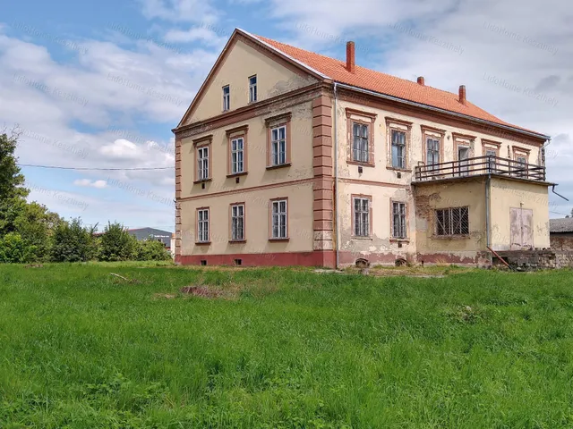 Eladó ház Nagykanizsa 400 nm