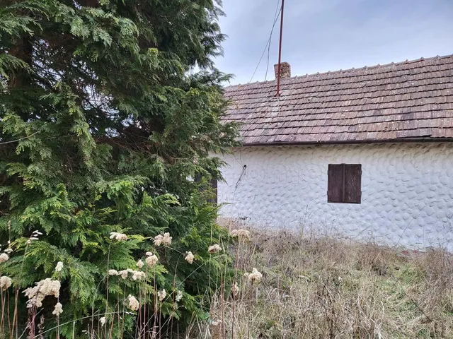 Eladó ház Petrikeresztúr 40 nm