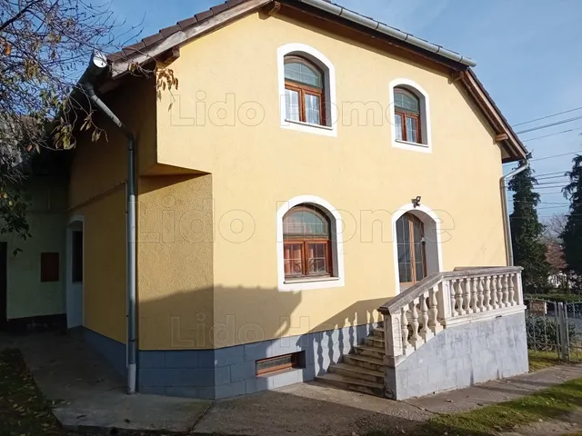 Eladó ház Galambok 260 nm