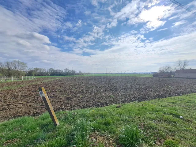 Eladó telek Felsőrajk 1739 nm