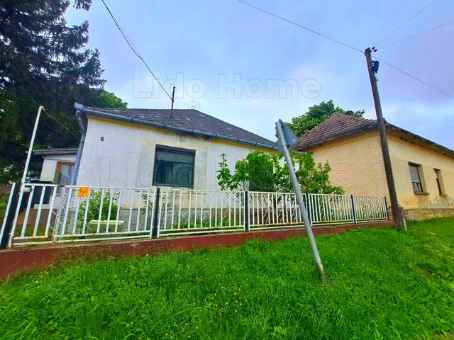 Eladó ház Orosztony 150 nm