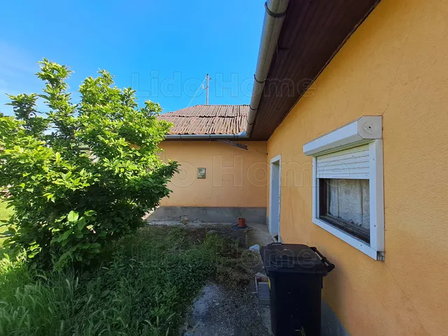 Eladó ház Miháld 100 nm