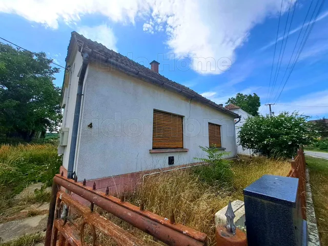 Eladó ház Hosszúvölgy 82 nm