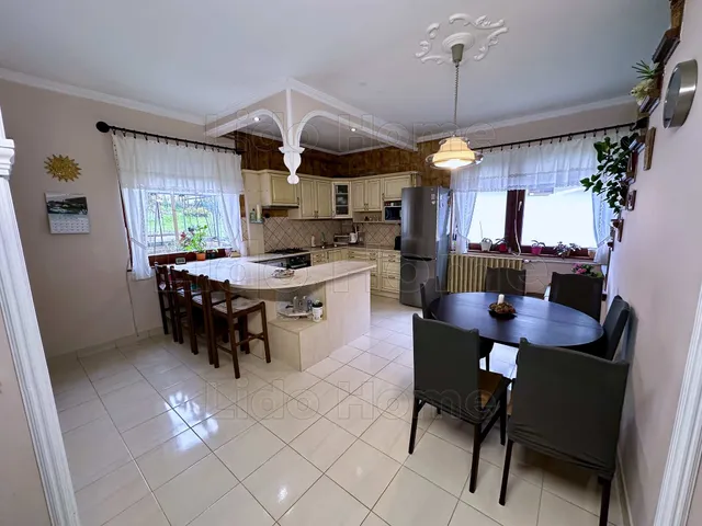 Eladó ház Zalaegerszeg, Csács 210 nm