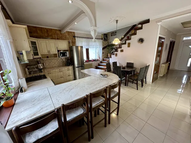 Eladó ház Zalaegerszeg, Csács 210 nm