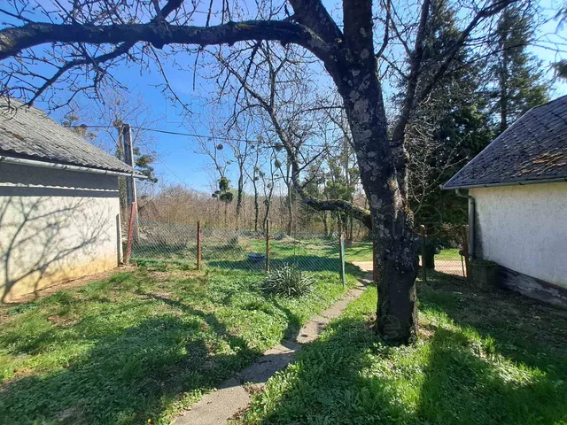 Eladó üdülő és hétvégi ház Homokkomárom 56 nm