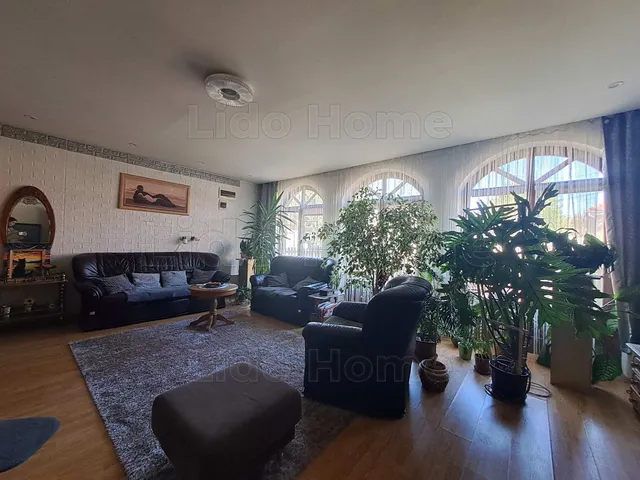 Eladó ház Galambok 160 nm