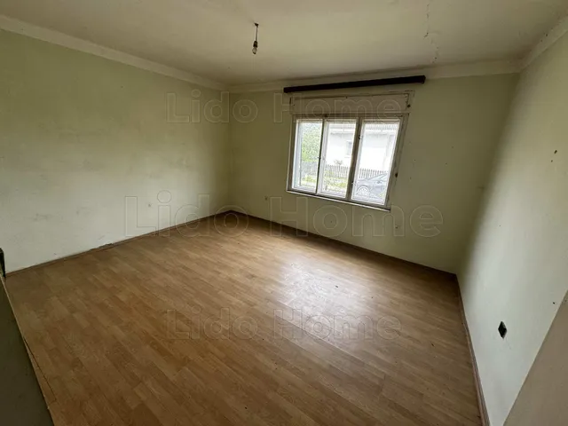 Eladó ház Petrivente 97 nm