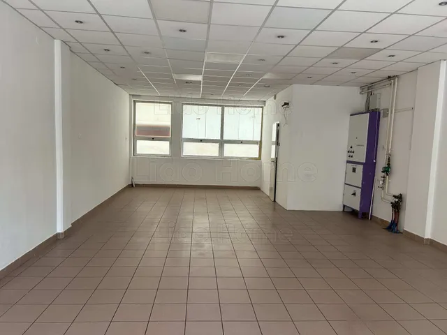 Kiadó kereskedelmi és ipari ingatlan Nagykanizsa, Belváros 68 nm