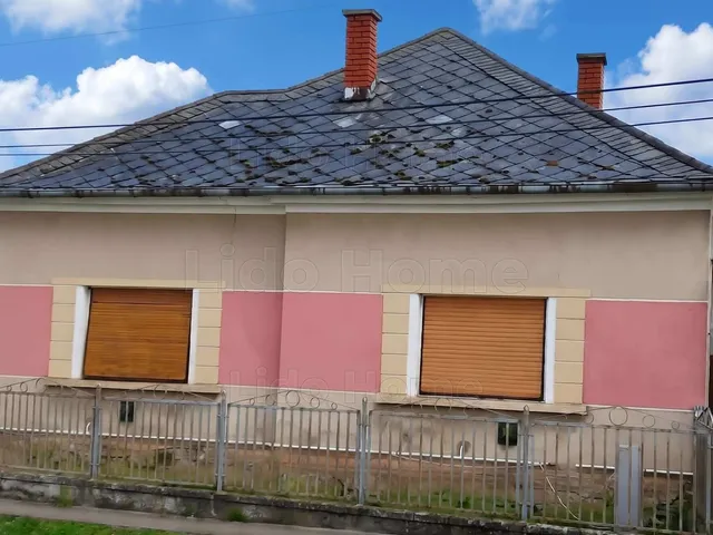 Eladó ház Magyarszentmiklós 95 nm