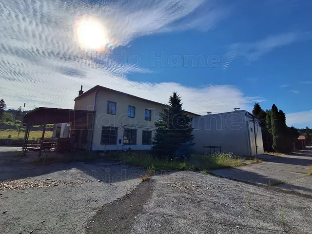 Eladó kereskedelmi és ipari ingatlan Bázakerettye 1770 nm