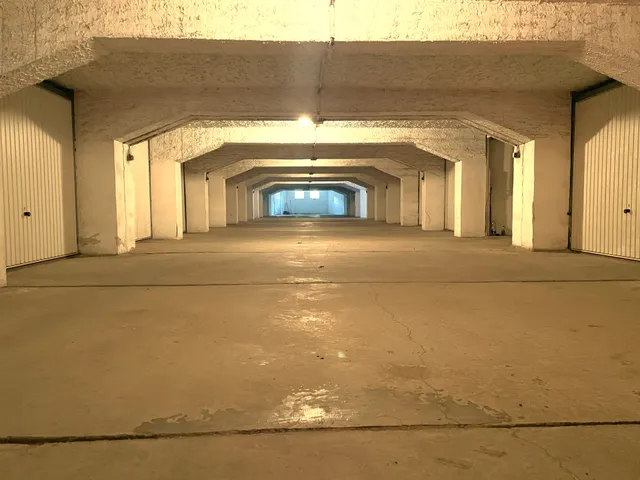 Kiadó garázs Kaposvár 14 nm