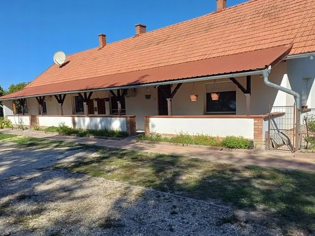 Eladó mezőgazdasági ingatlan Ócsa, Öregfalu 130 nm