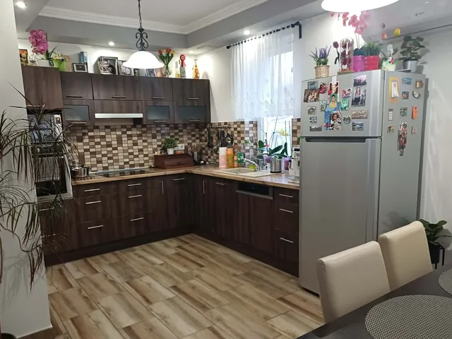 Eladó ház Váchartyán 139 nm