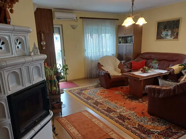 Eladó ház Veresegyház, Táborhely 88 nm