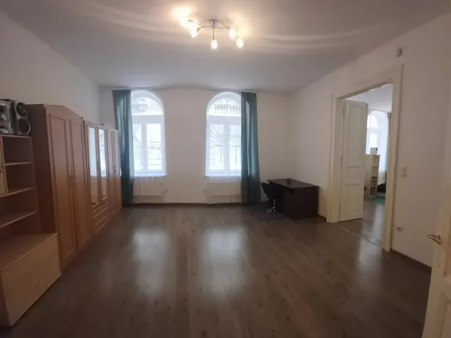 Eladó lakás Budapest VI. kerület, Nagykörúton belüli terület 88 nm