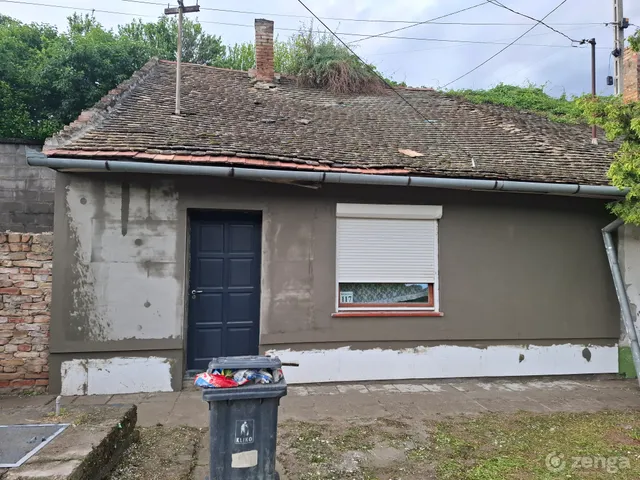 Eladó ház Szekszárd, Felsőváros 38 nm