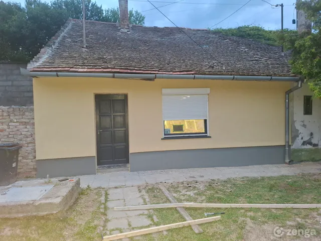 Eladó ház Szekszárd, Felsőváros 38 nm