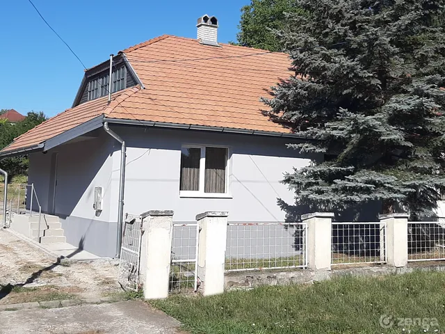 Eladó ház Bátonyterenye, Kisterenye 90 nm