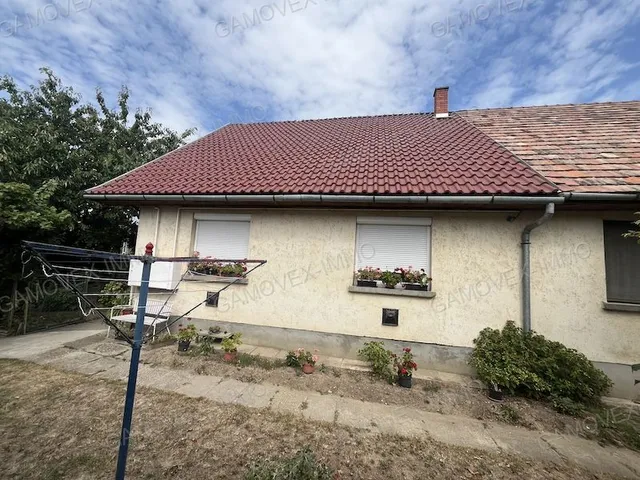 Eladó ház Kőröshegy 134 nm