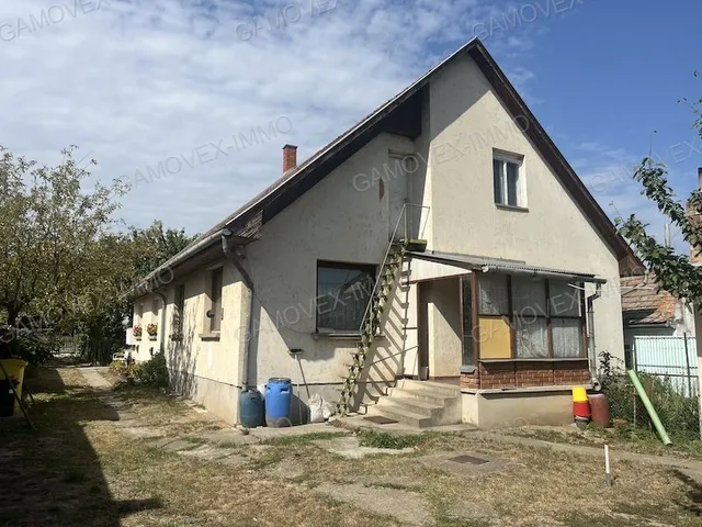 Eladó ház Kőröshegy 134 nm