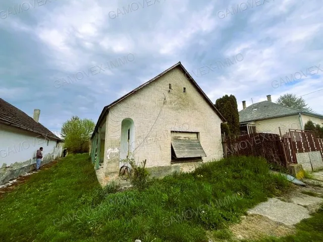 Eladó ház Szorosad 70 nm