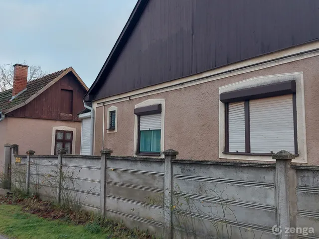 Eladó ház Konyár 100 nm