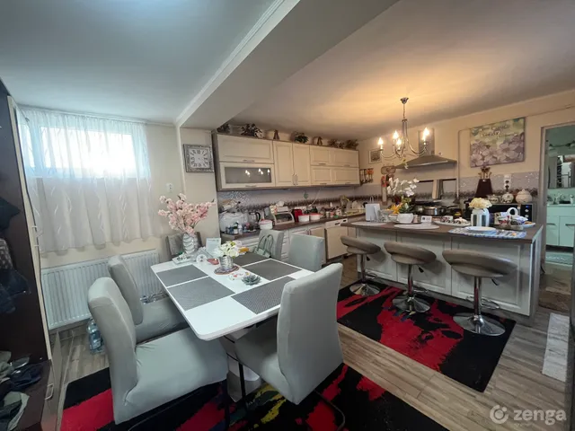 Eladó ház Gyula, Kastélykert 130 nm