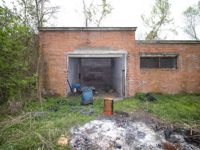 Eladó kereskedelmi és ipari ingatlan Ajka 65 nm