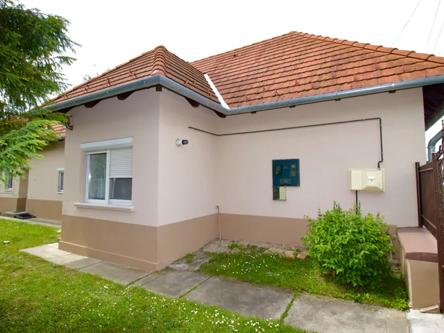 Eladó ház Nyirád, Béke utca 84 nm