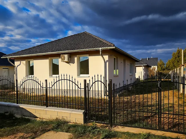 Eladó ház Kakucs 91 nm