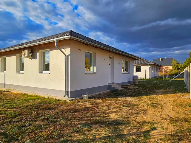 Eladó ház Kakucs 91 nm