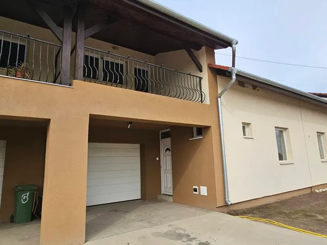 Eladó ház Újlengyel 140 nm