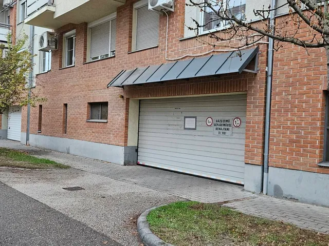 Eladó ház Kecskemét 13 nm