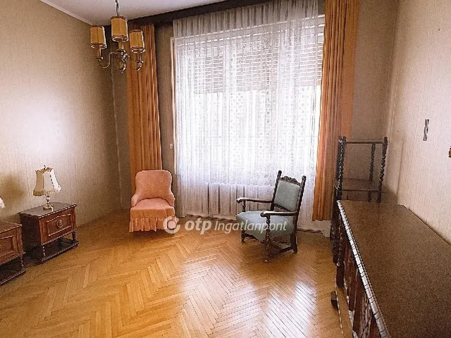 Eladó lakás Budapest VII. kerület 96 nm