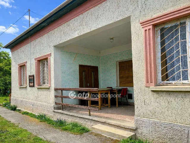 Eladó ház Szentmártonkáta 152 nm
