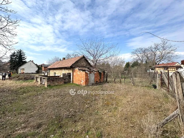 Eladó telek Szigetszentmiklós 120 nm