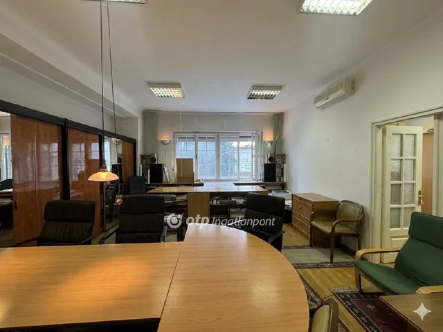Eladó kereskedelmi és ipari ingatlan Budapest XI. kerület 61 nm