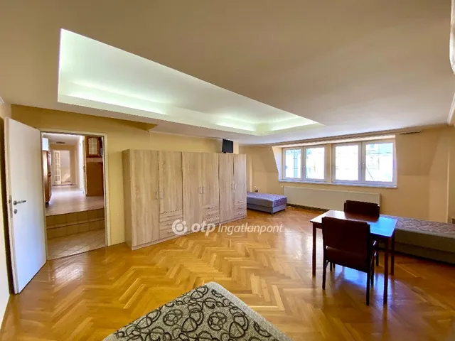 Eladó ház Esztergom 194 nm