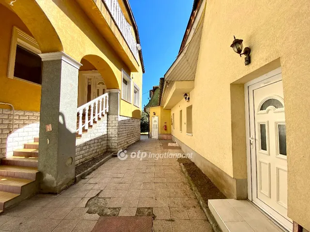 Eladó ház Esztergom 463 nm