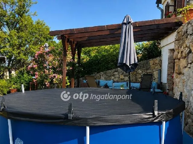 Eladó nyaraló Baj 60 nm