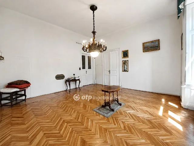 Eladó lakás Budapest VII. kerület 136 nm