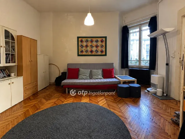 Eladó lakás Budapest VIII. kerület 70 nm