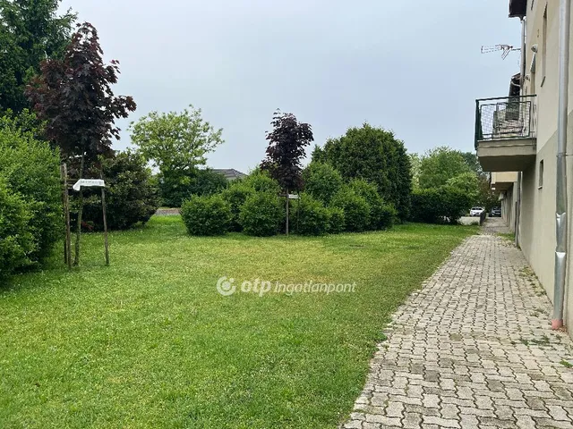 Eladó lakás Mosonmagyaróvár, Városközpont 42 nm