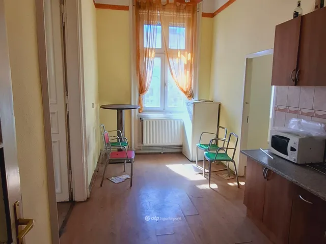 Eladó lakás Budapest VI. kerület 176 nm