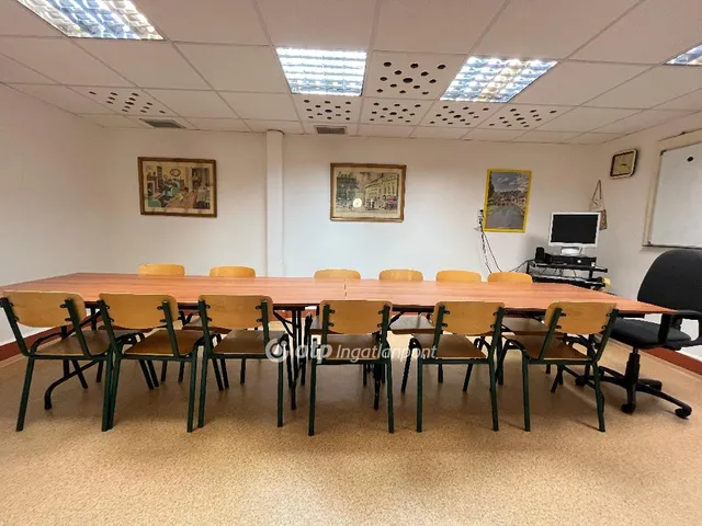 Eladó kereskedelmi és ipari ingatlan Budapest V. kerület, Belváros 124 nm