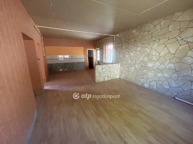 Eladó ház Alsópetény 74 nm